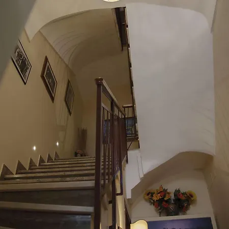 Le Stanze Del Console Bed & Breakfast 3*