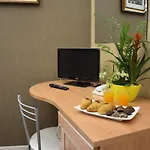 Le Stanze Del Console B&B 그라비나인풀리아