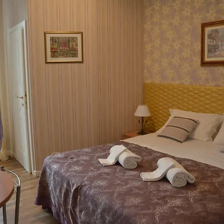 Le Stanze Del Console Bed & Breakfast Gravina in Puglia