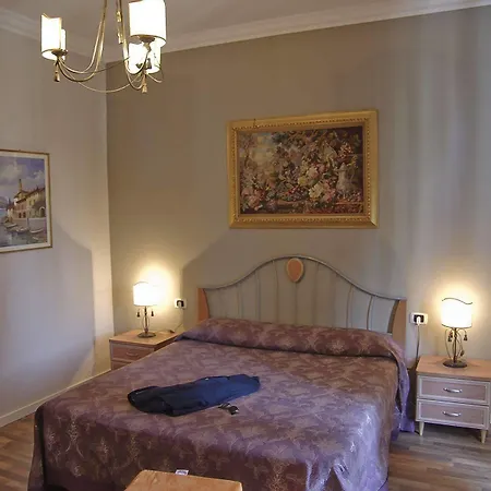 Le Stanze Del Console Bed & Breakfast 3*